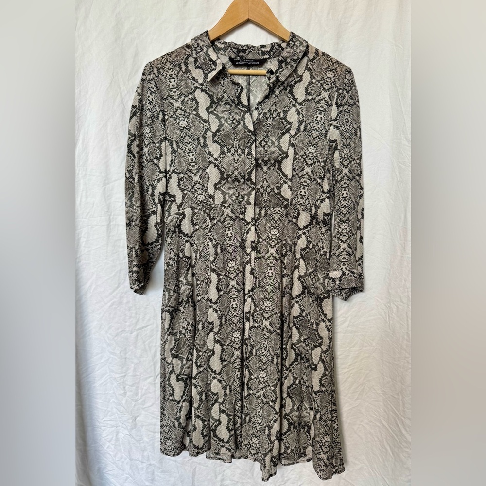 Zara Black & White 3/4 sleeve Snakeskin print dress (M)